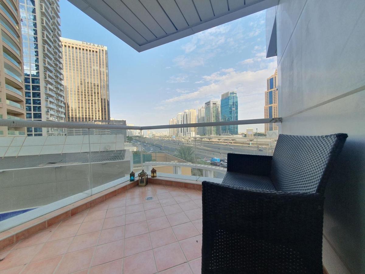 La Riviera Lägenhet Dubai Exteriör bild
