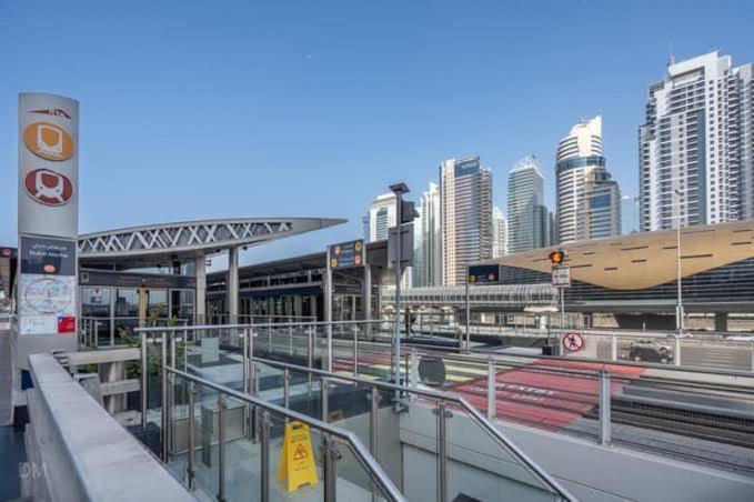 La Riviera Lägenhet Dubai Exteriör bild